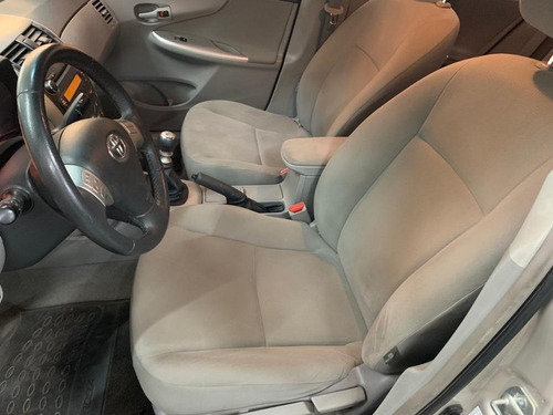 Toyota Corolla Xei 6m/t Nuevo, Impecable, Sin Detalles