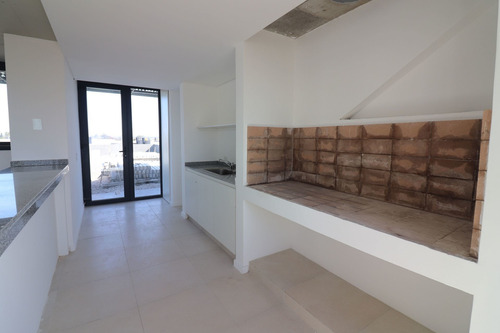 Imagen 15 de 15 de Amplio Monoambiente Con Gran Terraza Con Parrilla
