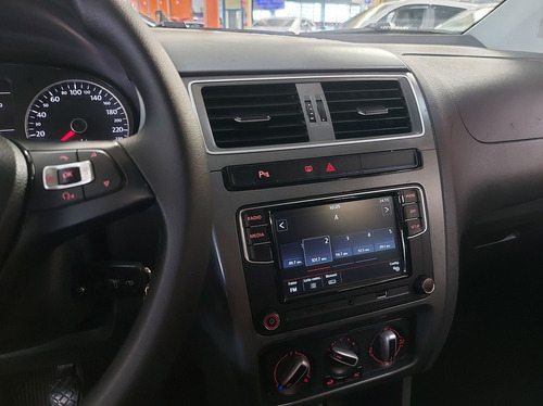 Imagem 14 de 15 de Volkswagen Spacefox 1.6 Msi Trendline 8v