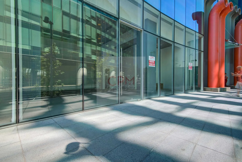 Arrienda Moderno Local Comercial, Las Condes (161698)