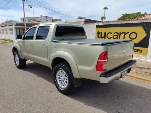 Imagen 3 de 14 de Toyota Hilux Kavak