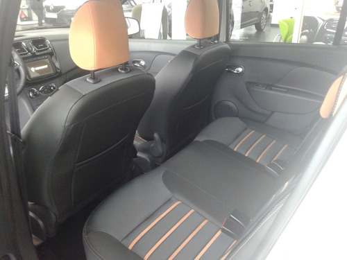 Renault Sandero Stepway Intense 1.6