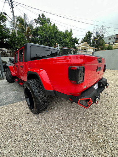 Jeep Gladiator Sport S 2021