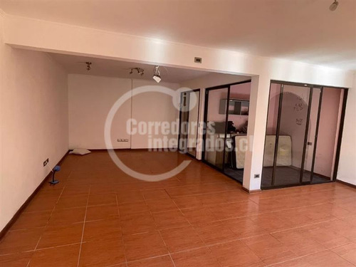 Casa En Venta De 4 Dorm. En San Miguel