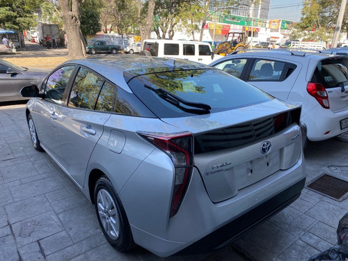 Toyota Prius Premium Modelo 2017