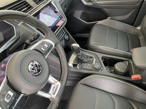 Volkswagen Tiguan R Line
