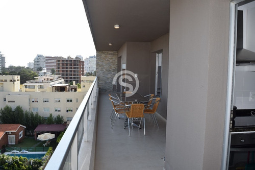 Apartamento En Venta - Brava- Ref: 3982