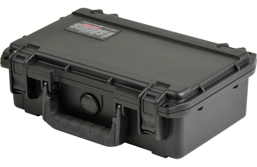 Skb Iseries 1006-3 Waterproof Utility Case (with Foam, Black