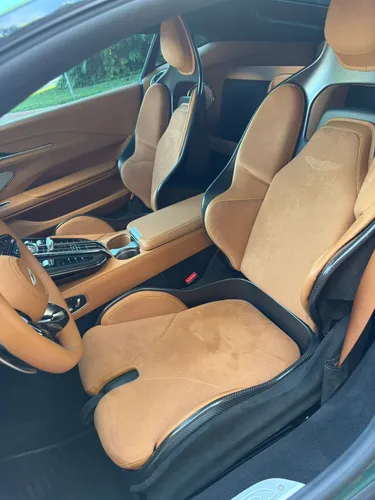 Aston Martín Vantage