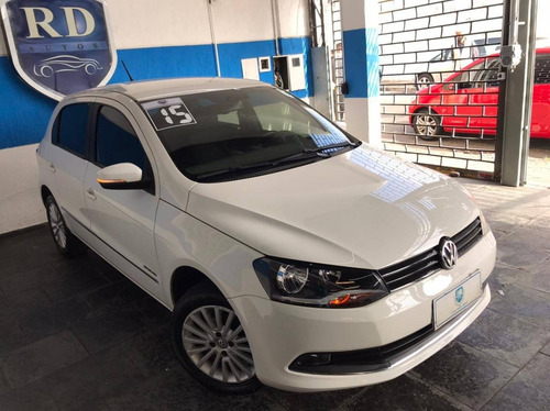Imagem 4 de 13 de Volkswagen Gol 1.6 Mi Highline 8v Flex 4p Manual 2015 Branco