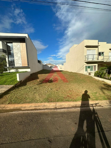 Terreno Condomínio Yucatan 300m2