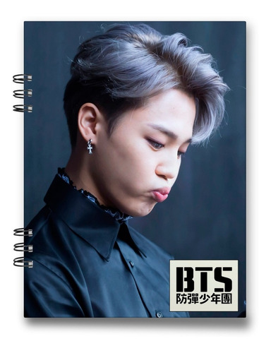 Imagen 2 de 6 de Bts Cuaderno Jimin 15x20 Cms Mediacarta 100 Hojas Cuadros