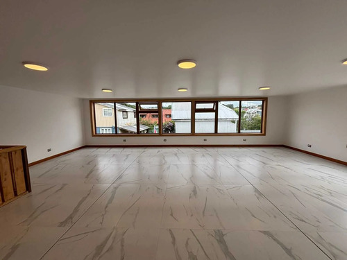 Gran Local En Arriendo En Puerto Varas (160011)