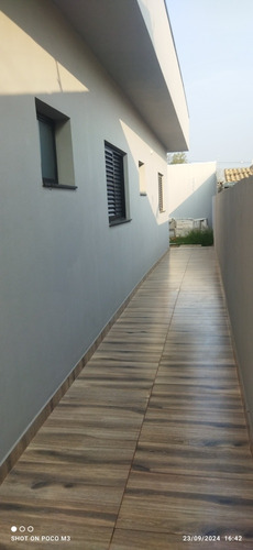 Casa Nova Com 3 Quartos Pé Direito Alto Cozinha Integrada
