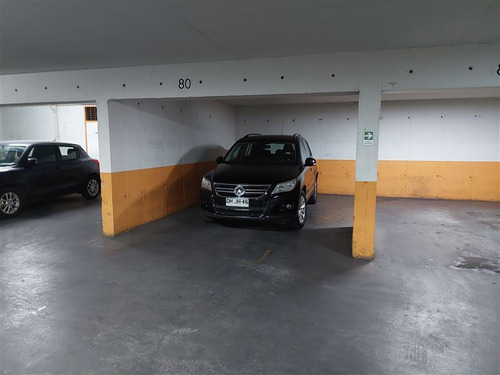 Amplio Estacionamiento, Santa Isabel / Santa Rosa 