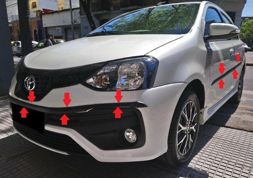 Toyota Etios 5p 2018/19 Con Sensores Protectores + Baguetas