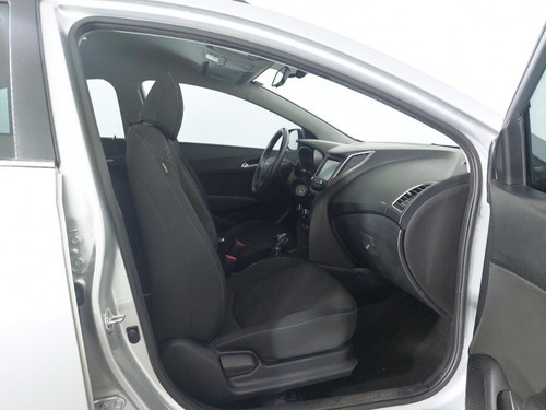 Imagem 10 de 15 de 180869 - Hyundai Hb20x 2016 Com Garantia