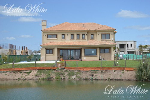Imagen 4 de 30 de Venta - Casa A Estrenar En Terralagos - Fondo A Laguna