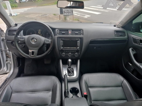 Imagem 8 de 12 de Volkswagen Jetta