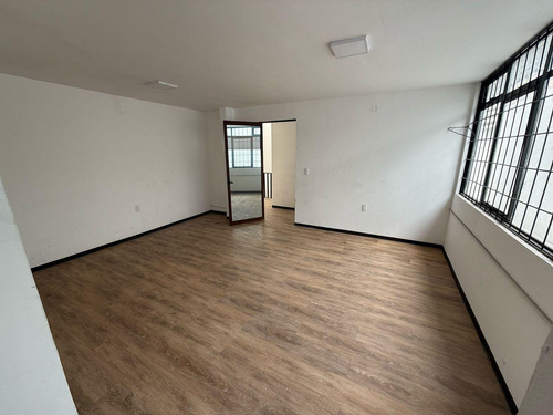Renta De Oficinas En Barrio De Santa Clara Muy Cerca Del Centro De Toluca