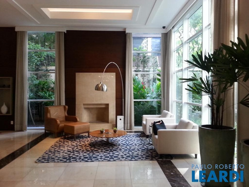 Imagem 2 de 9 de Flat - Vila Olímpia - Sp - 13079