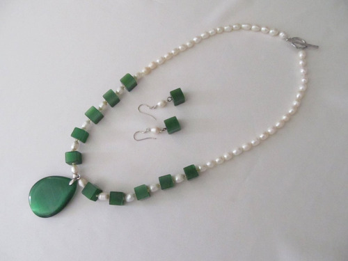 Conjunto Colar Com As Pedras E Perolas Naturais
