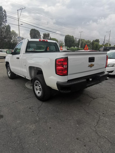 Imagen 7 de 13 de Chevrolet Silverado 1500 Cab 2018
