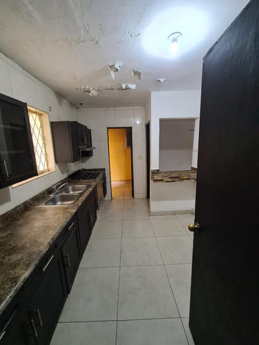 Casa En  Venta En Residencial La Española En Monterrey