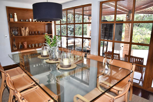 Casa En Venta En 4 Dormitorios Golf Lomas Dehesa