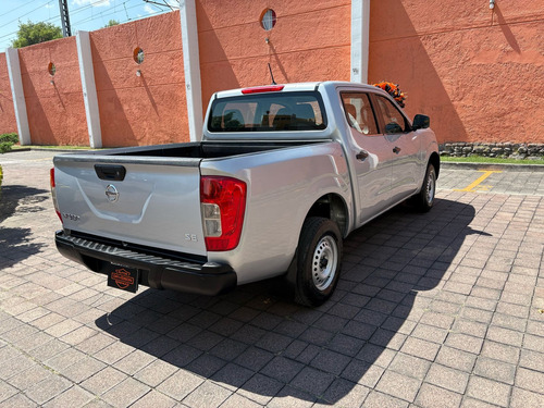 Nissan Np 300 Doble Cabina Se Estandard