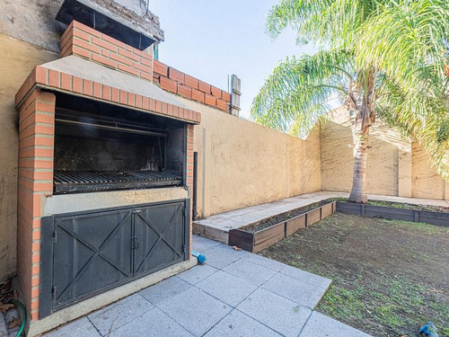 Imagen 6 de 30 de Casa 4 Ambientes Luminosa Patio Jardin Quincho Garage En Monte Grande