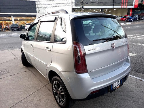 Imagem 4 de 18 de Fiat Idea 2012 1.4 Attractive Flex 5p