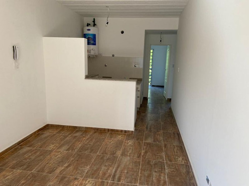 Imagen 6 de 12 de Departamento En Venta En José C Paz