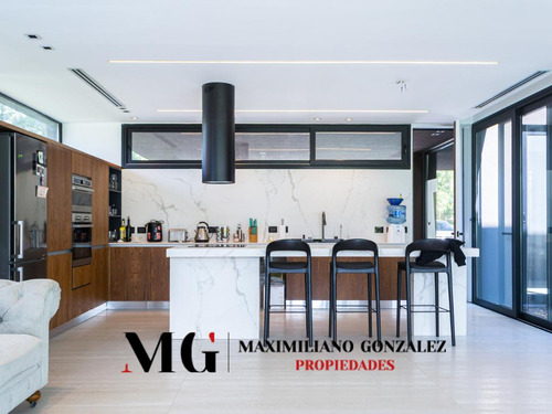 Casa Venta Saint Thomas Este 5 Ambientes
