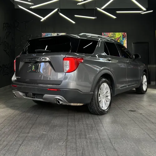 Ford Explorer Platinum