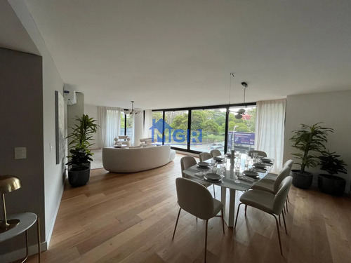 Una Oportunidad De Lujo En Villa Biarritz