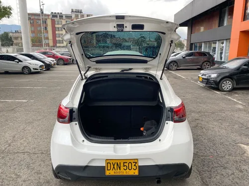 Mazda 2 1.5 Touring Mt