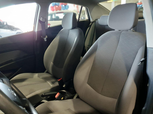 Imagem 12 de 14 de Hyundai Hb20s Comfort 1.0 Flex 12v Mec.