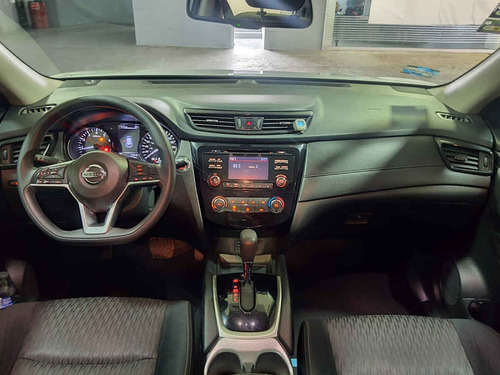 Imagen 10 de 11 de Nissan X Trail 2018 5p Sense 2 L4/2.5 Aut