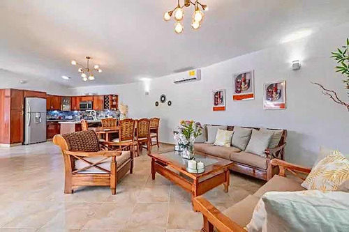 Casa Amplía En Venta Sosua