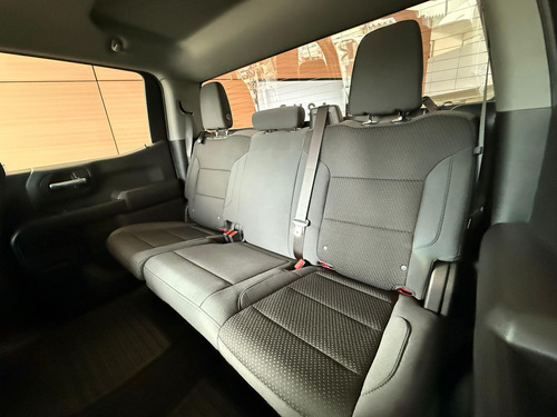 Chevrolet Silverado 5.3 V8 Custom Doble Cabina 4X4 At