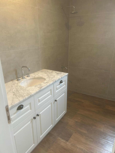 Casa En Venta - 5 Dormitorios 4 Baños - Cochera - 630mts2 - Mar Del Plata
