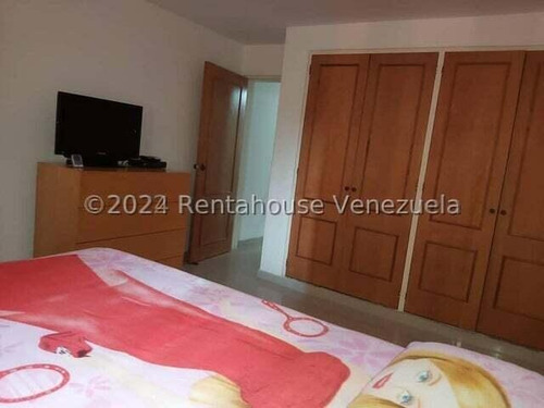Apartamento En Alquiler, Colinas De La Tahona #24-26858