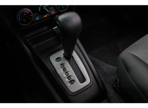 Mitsubishi Pajero TR4 2.0 4X2 16V 140CV FLEX 4P AUTOMÁTICO