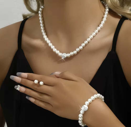 Conjunto De Collar Pulsera Y Pendientes