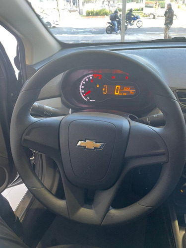 Imagen 17 de 17 de Chevrolet Onix Joy Plus 1.4 Black 100% Financiado