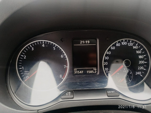 Volkswagen Suran Cross 1.6 Highline 101cv 2