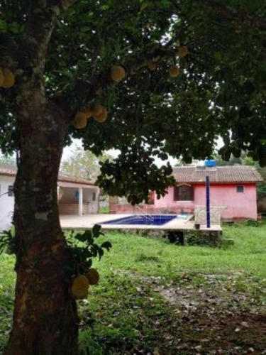 Chácara Com 04 Dormitórios, Edícula E Área Gourmet Em Itanha