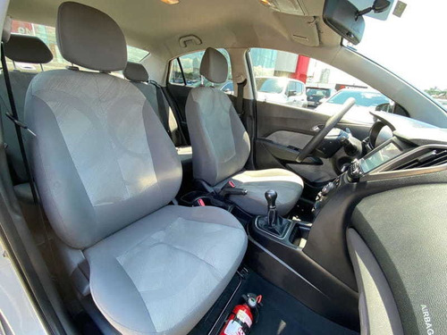 Imagem 15 de 15 de Hyundai Hb20 S Comfort 1.0 Flex 2015