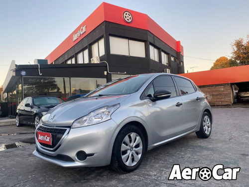 Peugeot 208 access